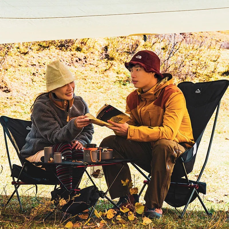 chaise-de-camping-touristique-couple